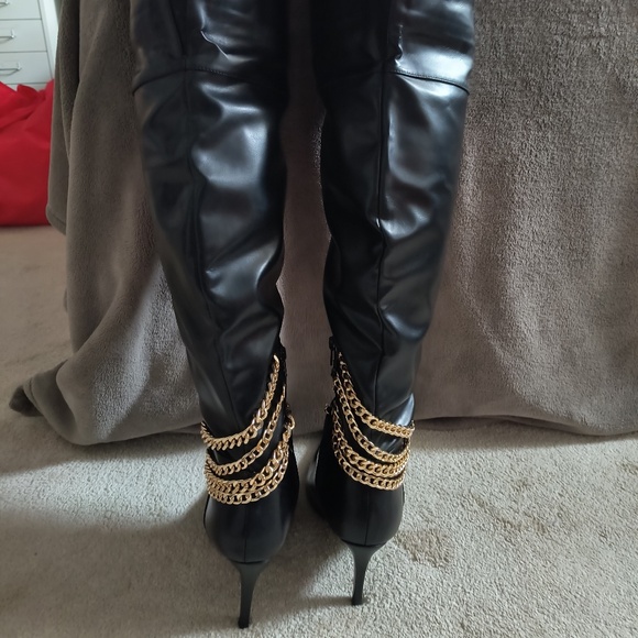 VENUS BLACK OTK BOOTS - GOLD GLAM!!! Size 9 - Inside Zipper - Picture 2 of 9